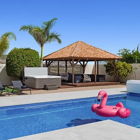 Karat Luso Willa Costa Adeje (Tenerife)