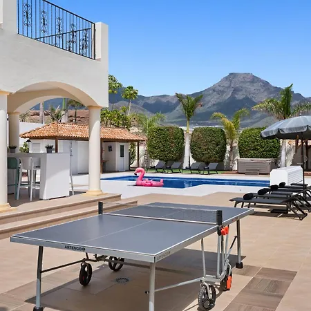 Karat Luso Willa Costa Adeje (Tenerife)