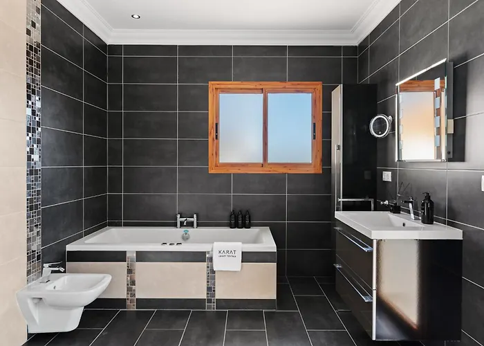 Karat Luso أذيخي